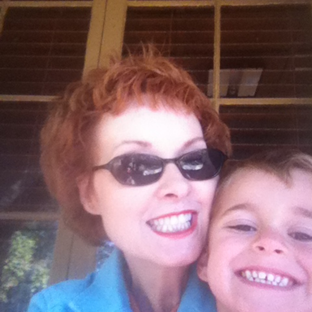 Meet your Posher, Lois